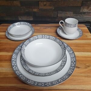 Vintage Sango China Japan Navarro 6283 Grey & Silver Floral 7pc place setting